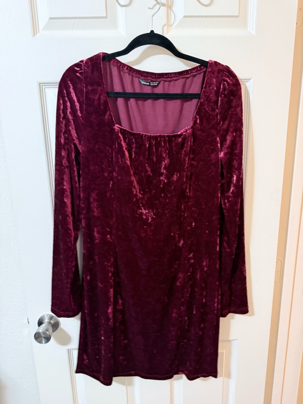Burgundy Velvet Long-Sleeve Square Neck Dress